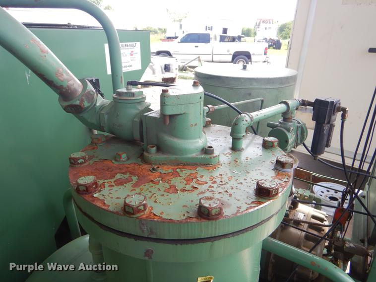 image for item FH9386 Sullair 20-100H air compressor