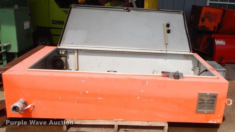 image for item FH9386 Sullair 20-100H air compressor