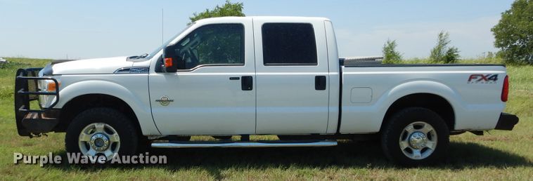 image for item FI9838 2013 Ford F350 Crew Cab pickup truck