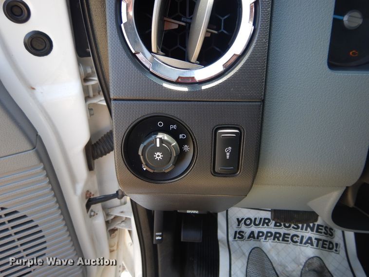 image for item FI9838 2013 Ford F350 Crew Cab pickup truck