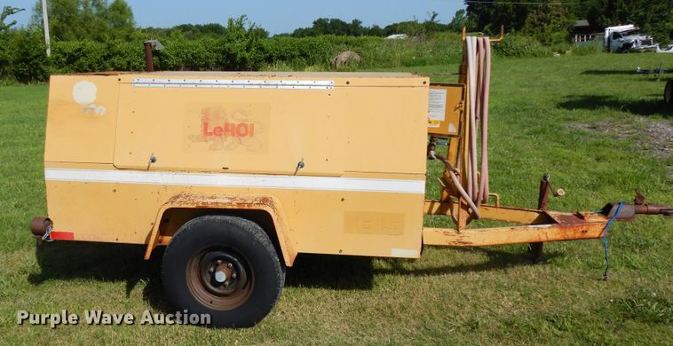 image for item FI9862 Leroi 185 air compressor