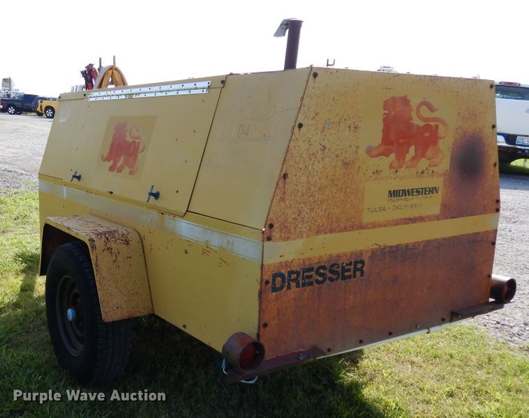 image for item FI9862 Leroi 185 air compressor