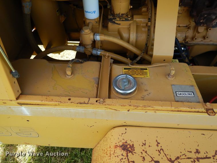 image for item FI9862 Leroi 185 air compressor