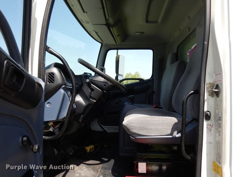 image for item FI9871 2008 Hino 338 refrigerated delivery truck