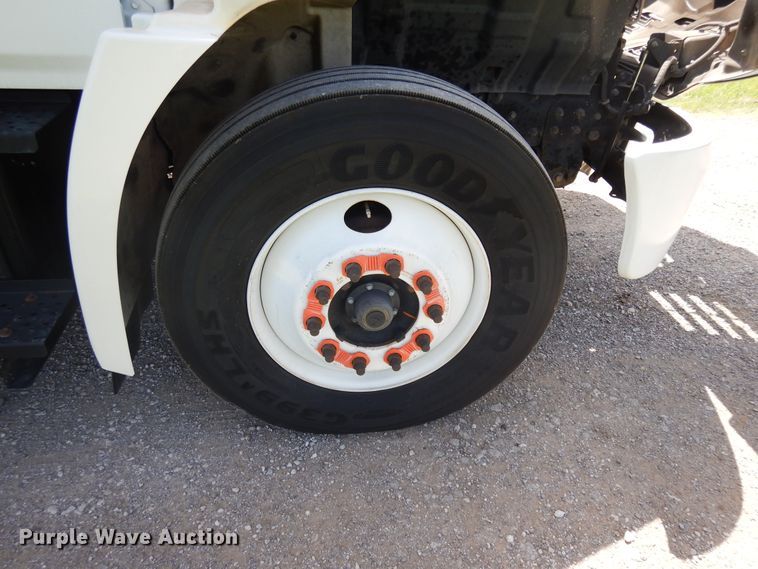 image for item FI9871 2008 Hino 338 refrigerated delivery truck