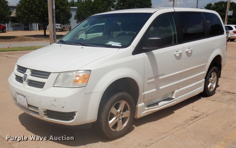 image for item FI9874 2010 Dodge Grand Caravan handicap accessible van