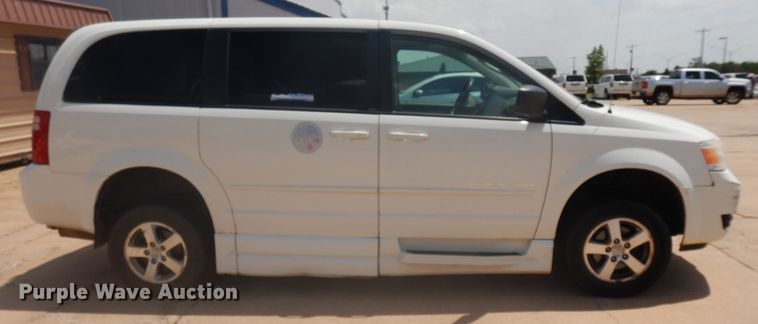 image for item FI9874 2010 Dodge Grand Caravan handicap accessible van