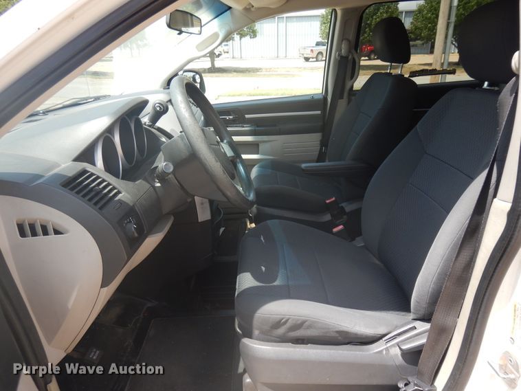 image for item FI9874 2010 Dodge Grand Caravan handicap accessible van