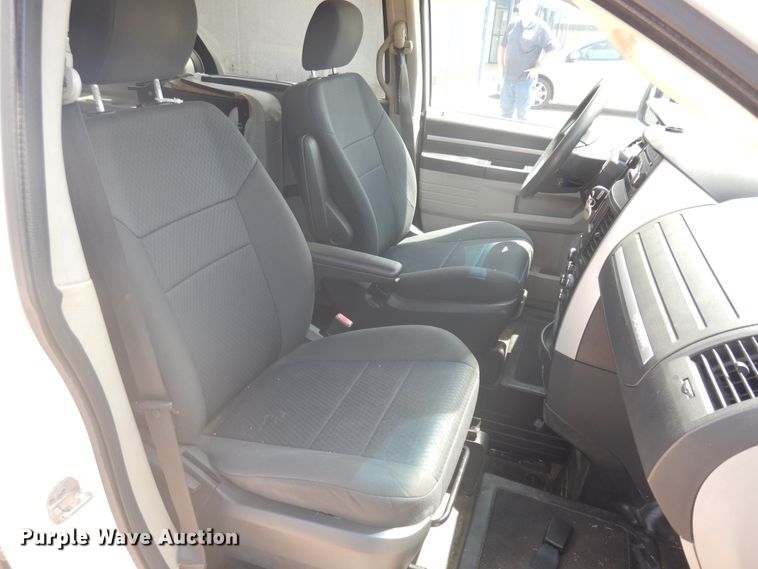 image for item FI9874 2010 Dodge Grand Caravan handicap accessible van