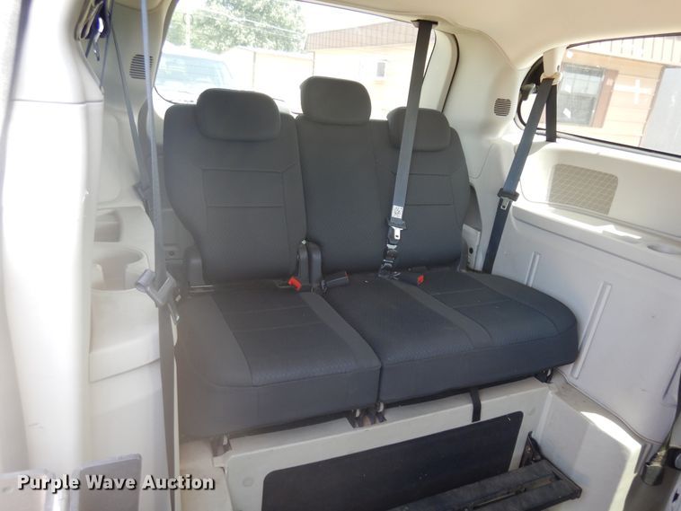 image for item FI9874 2010 Dodge Grand Caravan handicap accessible van