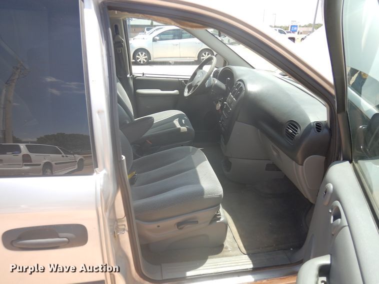 image for item FI9875 2006 Dodge Grand Caravan van