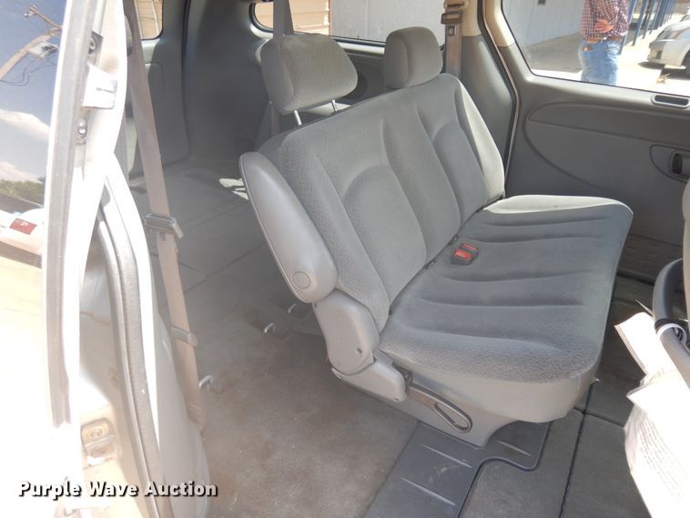 image for item FI9875 2006 Dodge Grand Caravan van