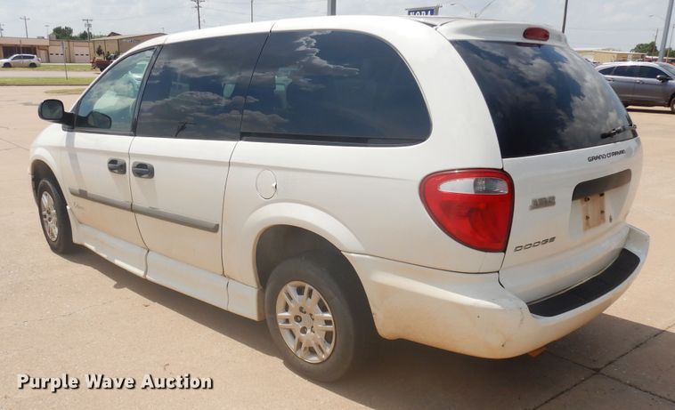 image for item FI9876 2007 Dodge Grand Caravan handicap accessible van