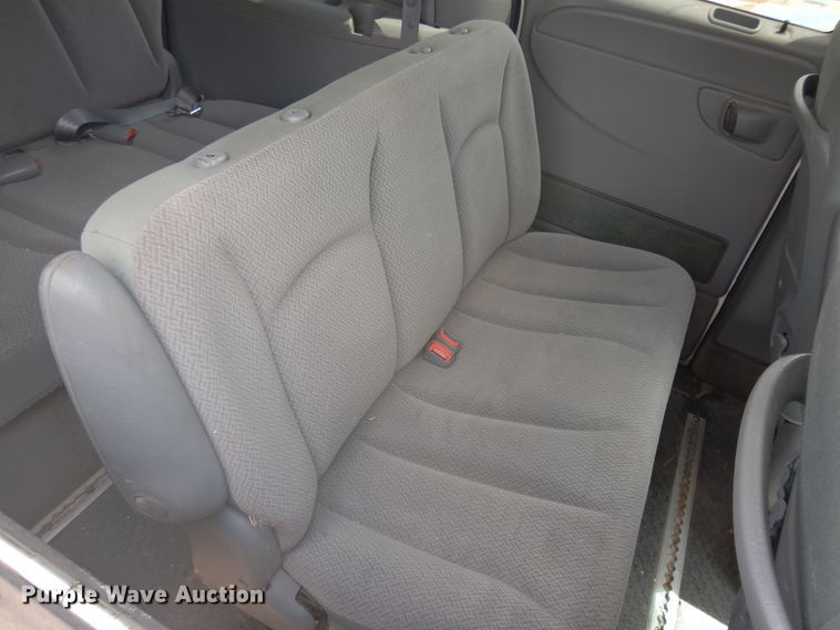 image for item FI9876 2007 Dodge Grand Caravan handicap accessible van