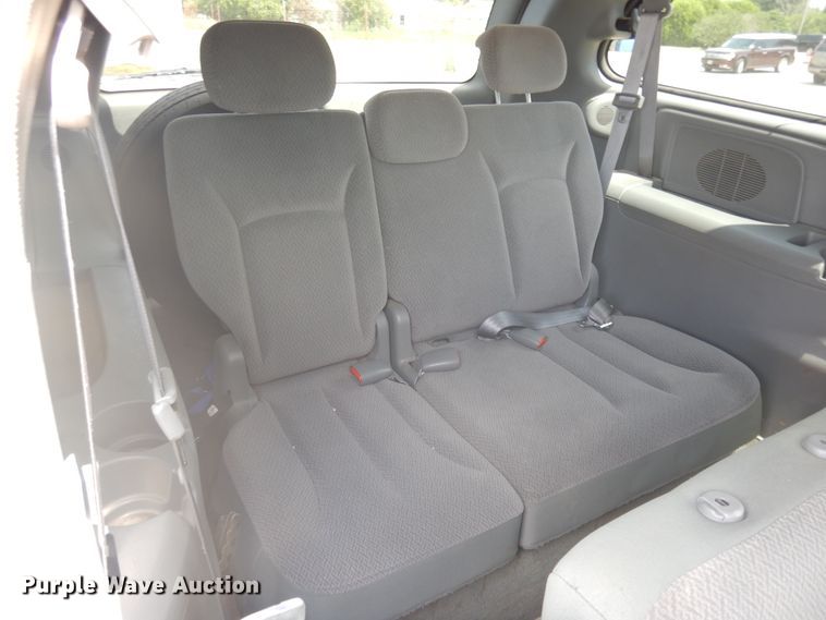 image for item FI9876 2007 Dodge Grand Caravan handicap accessible van