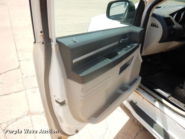 image for item FI9877 2010 Dodge Grand Caravan handicap accessible van