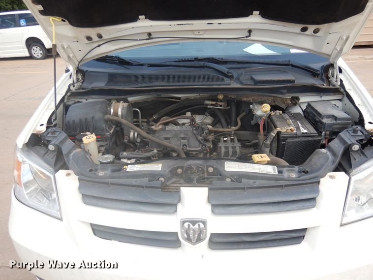 image for item FI9877 2010 Dodge Grand Caravan handicap accessible van