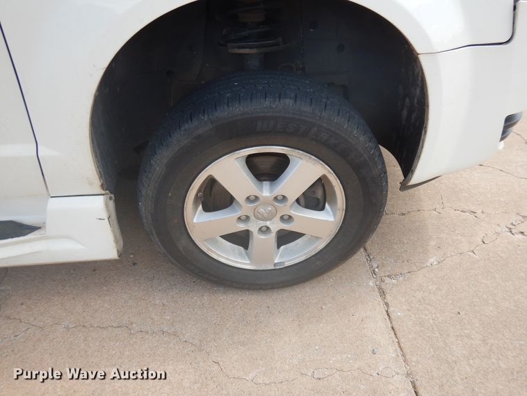 image for item FI9877 2010 Dodge Grand Caravan handicap accessible van