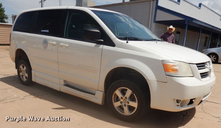 image for item FI9878 2010 Dodge Grand Caravan handicap accessible van