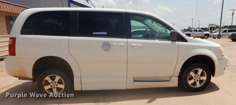 image for item FI9878 2010 Dodge Grand Caravan handicap accessible van