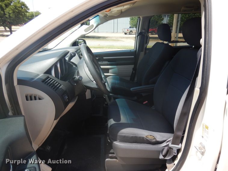 image for item FI9878 2010 Dodge Grand Caravan handicap accessible van