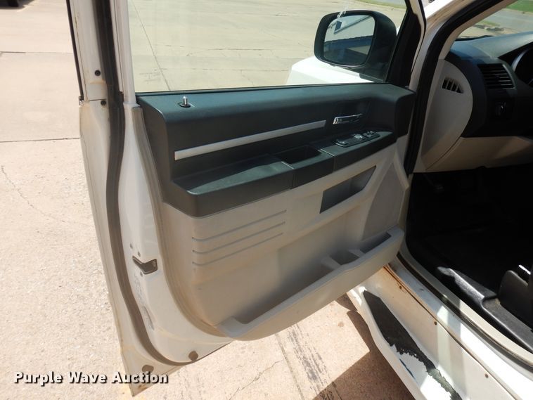 image for item FI9878 2010 Dodge Grand Caravan handicap accessible van