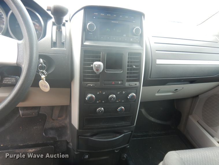 image for item FI9878 2010 Dodge Grand Caravan handicap accessible van