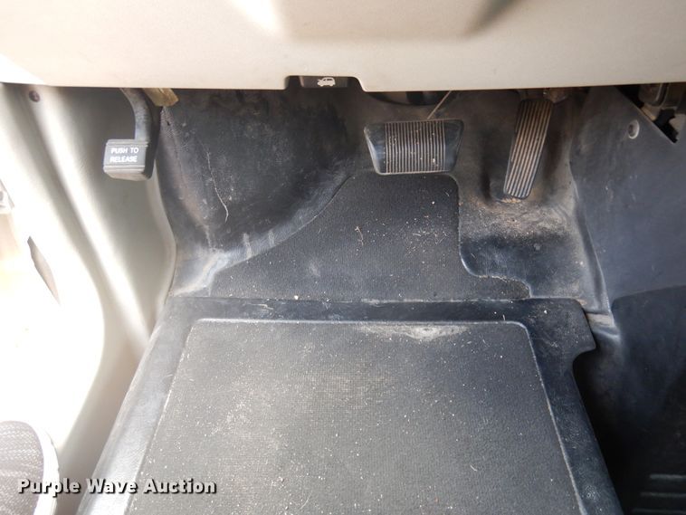 image for item FI9878 2010 Dodge Grand Caravan handicap accessible van