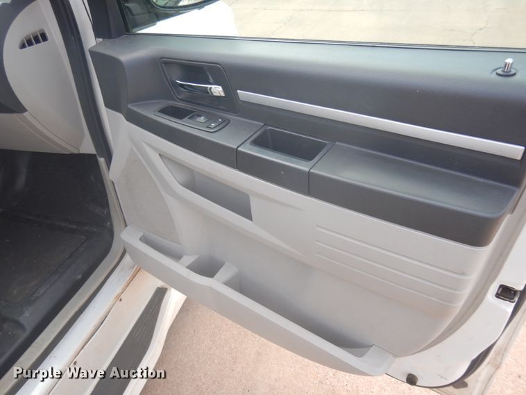 image for item FI9878 2010 Dodge Grand Caravan handicap accessible van
