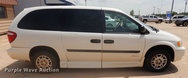 image for item FI9879 2007 Dodge Grand Caravan handicap accessible van