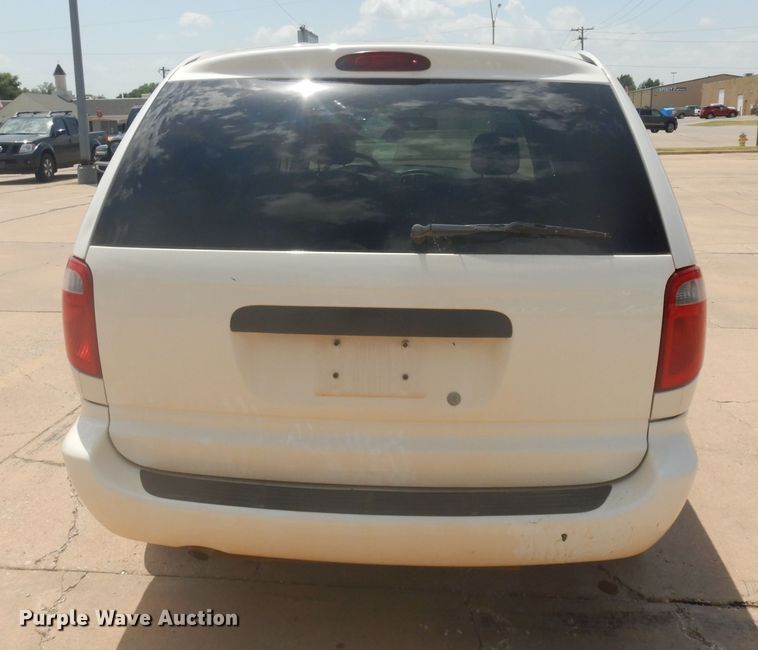 image for item FI9879 2007 Dodge Grand Caravan handicap accessible van