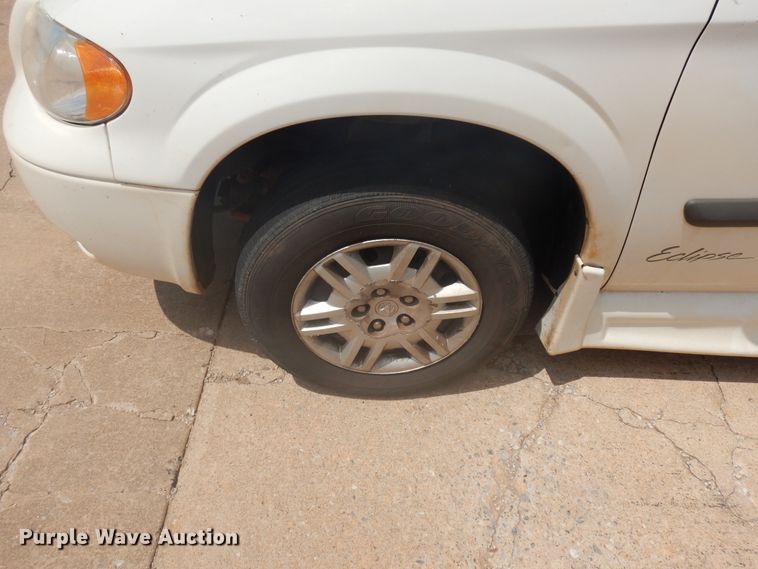 image for item FI9879 2007 Dodge Grand Caravan handicap accessible van