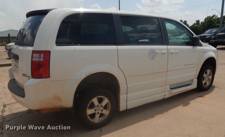 image for item FI9880 2010 Dodge Grand Caravan handicap accessible van