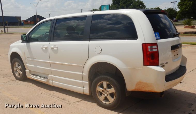 image for item FI9880 2010 Dodge Grand Caravan handicap accessible van