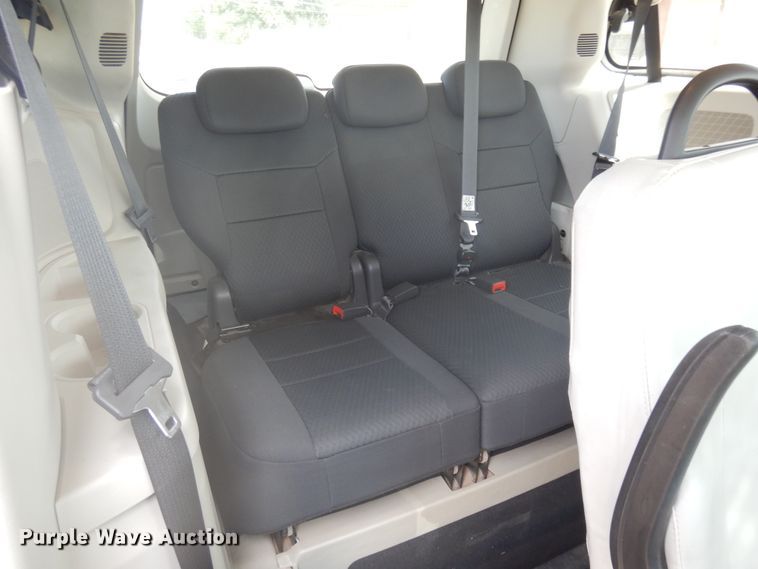 image for item FI9880 2010 Dodge Grand Caravan handicap accessible van