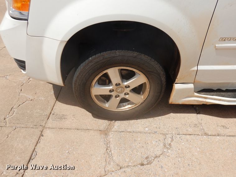 image for item FI9880 2010 Dodge Grand Caravan handicap accessible van