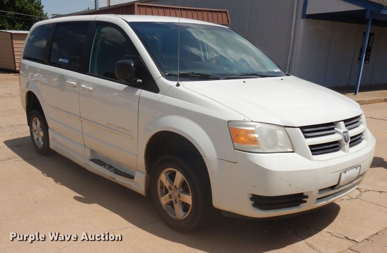 image for item FI9881 2010 Dodge Grand Caravan handicap accessible van