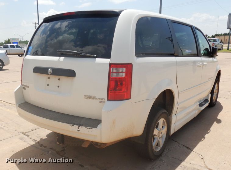 image for item FI9881 2010 Dodge Grand Caravan handicap accessible van