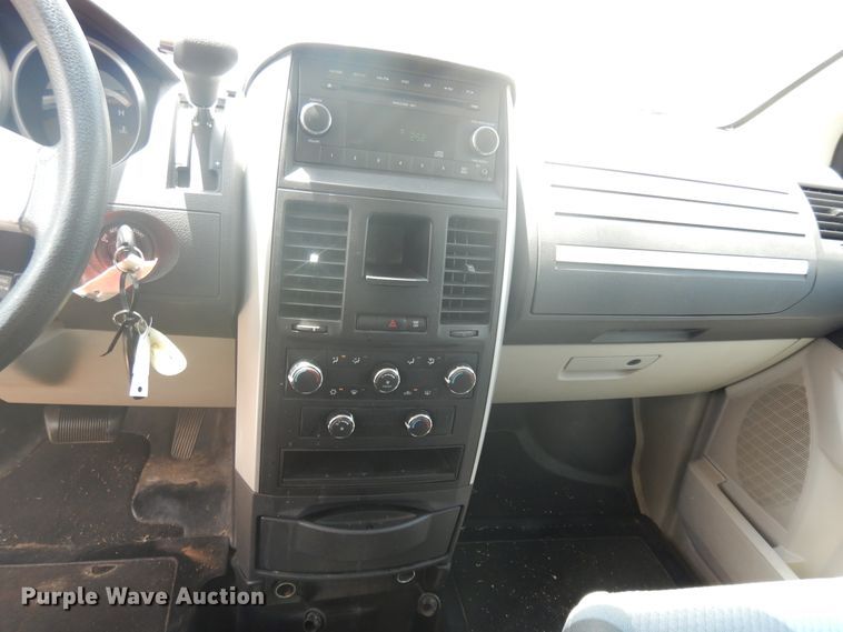 image for item FI9881 2010 Dodge Grand Caravan handicap accessible van