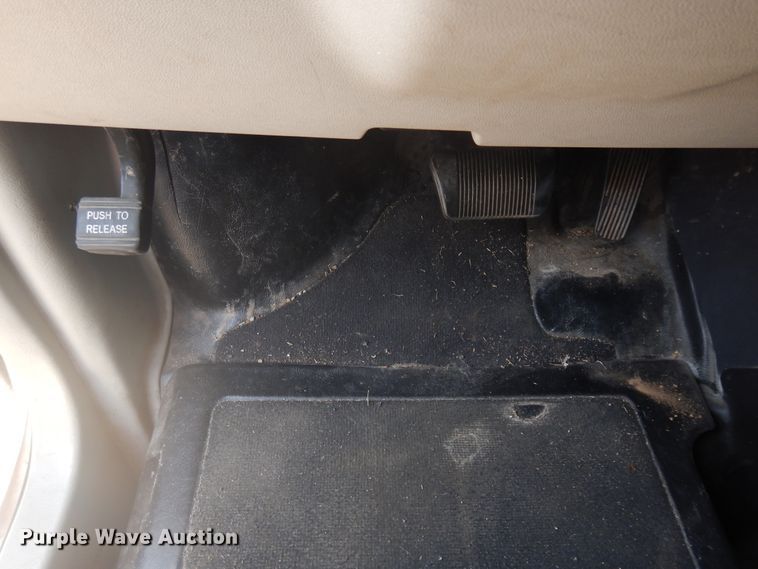 image for item FI9881 2010 Dodge Grand Caravan handicap accessible van