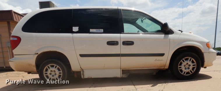 image for item FI9882 2007 Dodge Grand Caravan handicap accessible van