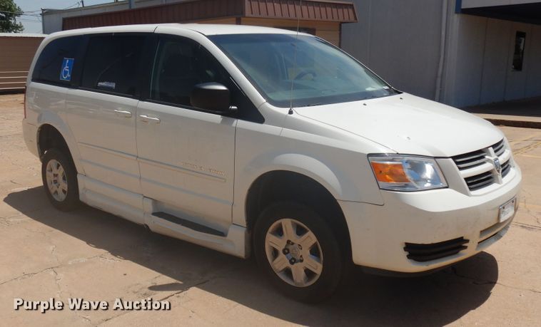 image for item FI9883 2010 Dodge Grand Caravan handicap accessible van