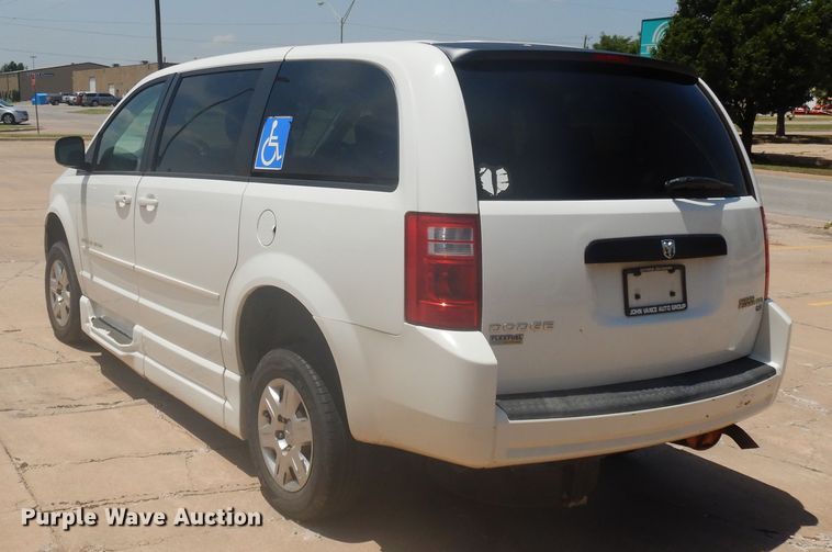image for item FI9883 2010 Dodge Grand Caravan handicap accessible van