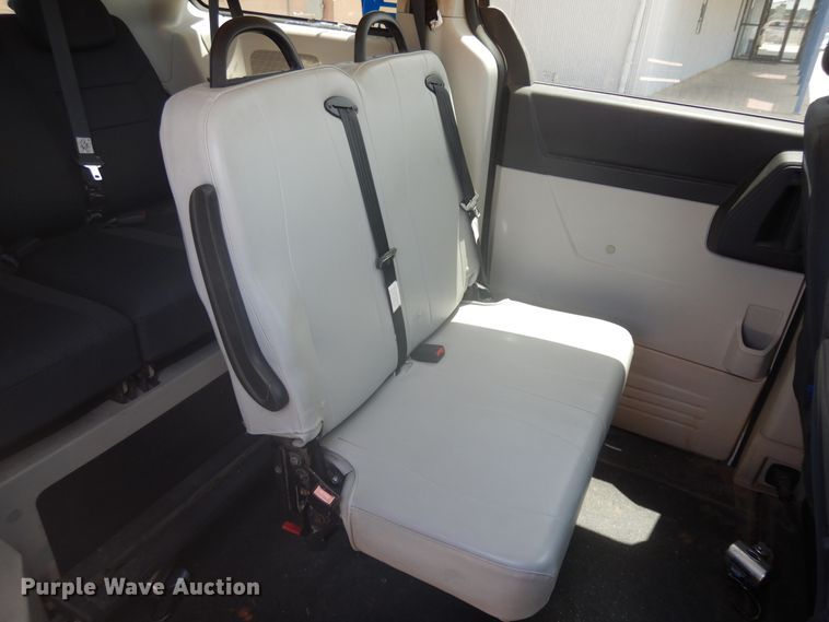 image for item FI9883 2010 Dodge Grand Caravan handicap accessible van