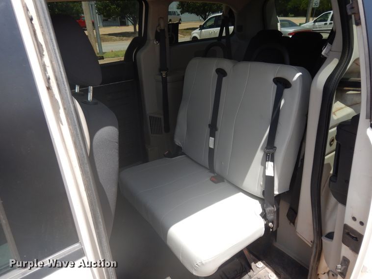 image for item FI9883 2010 Dodge Grand Caravan handicap accessible van