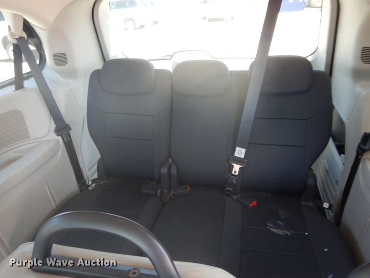 image for item FI9883 2010 Dodge Grand Caravan handicap accessible van