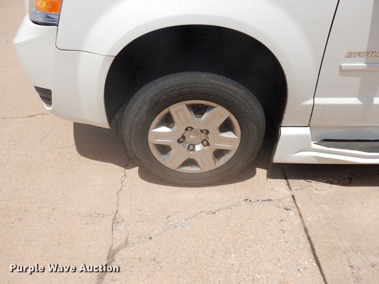 image for item FI9883 2010 Dodge Grand Caravan handicap accessible van