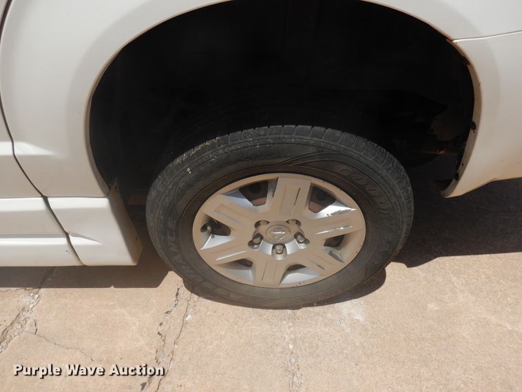 image for item FI9883 2010 Dodge Grand Caravan handicap accessible van