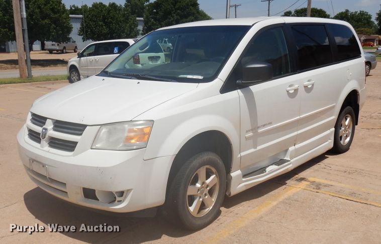 image for item FI9884 2010 Dodge Grand Caravan handicap accessible van