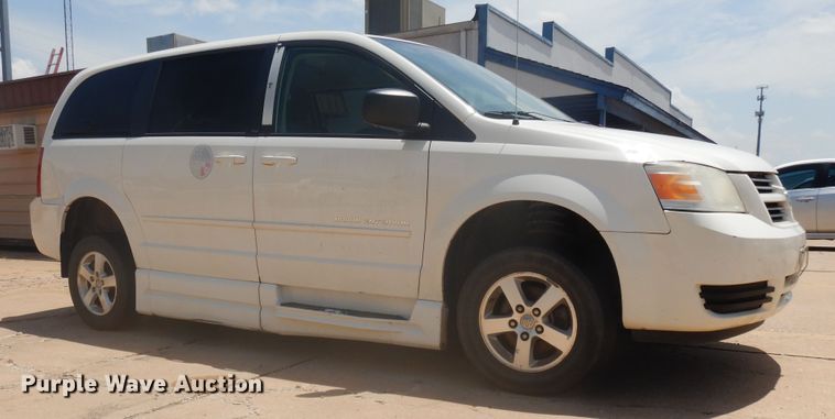 image for item FI9884 2010 Dodge Grand Caravan handicap accessible van